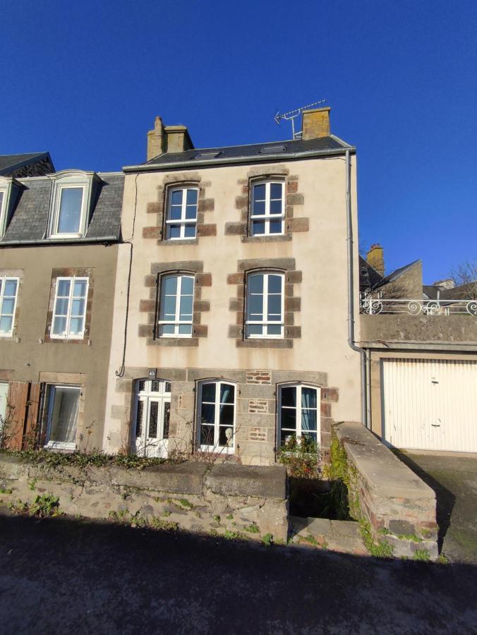 La Maison De L'Amiral Vue Sur Mer A กรองวิลล์ ภายนอก รูปภาพ